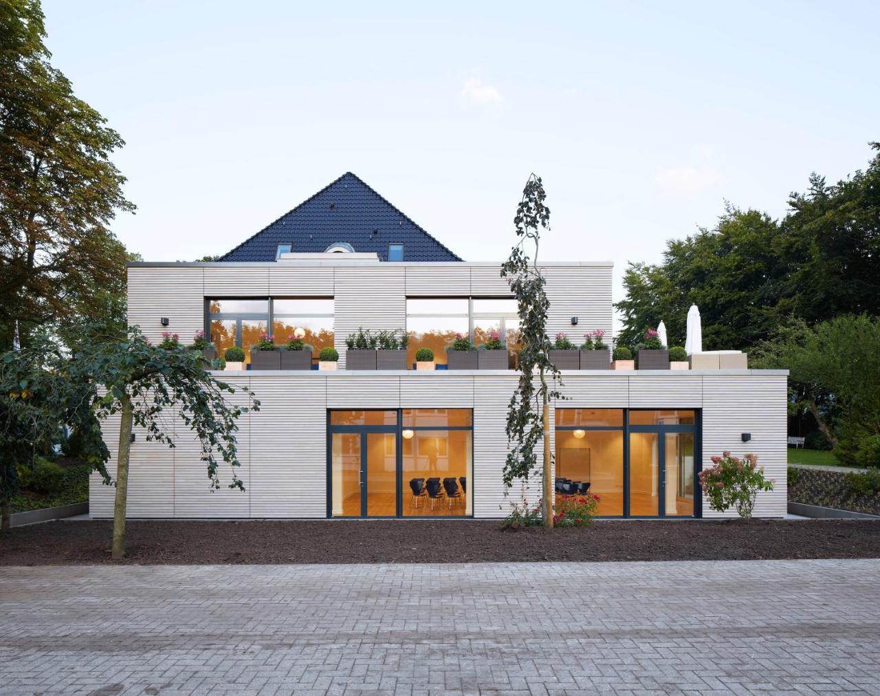 Haus Rissen Gaestehaus Hamburg Ngoại thất bức ảnh